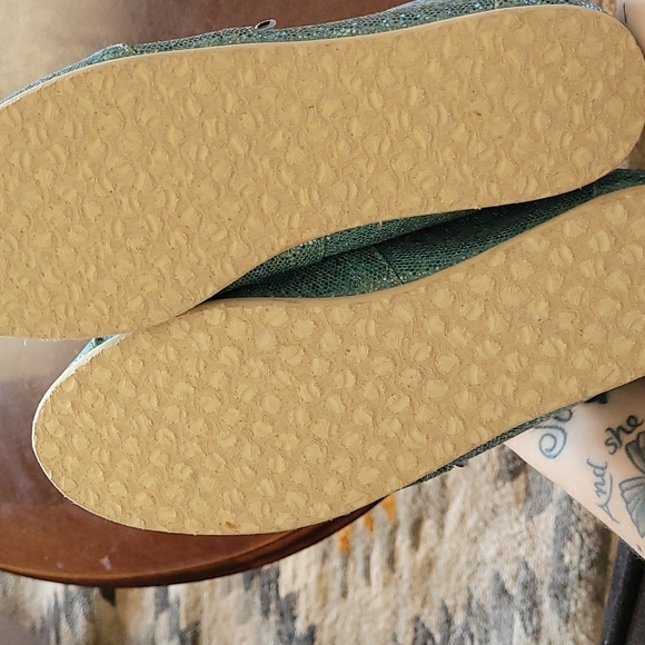 Blue sparkle Tom's - Picture 3 of 5